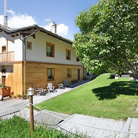 Maison Grange 2 *